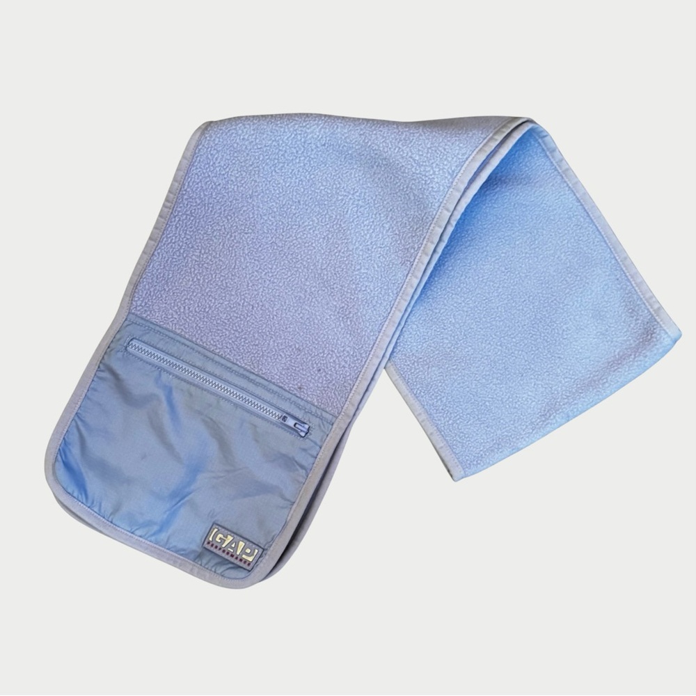 GAP Fleece Scarf Y2K with Zippered Pocket